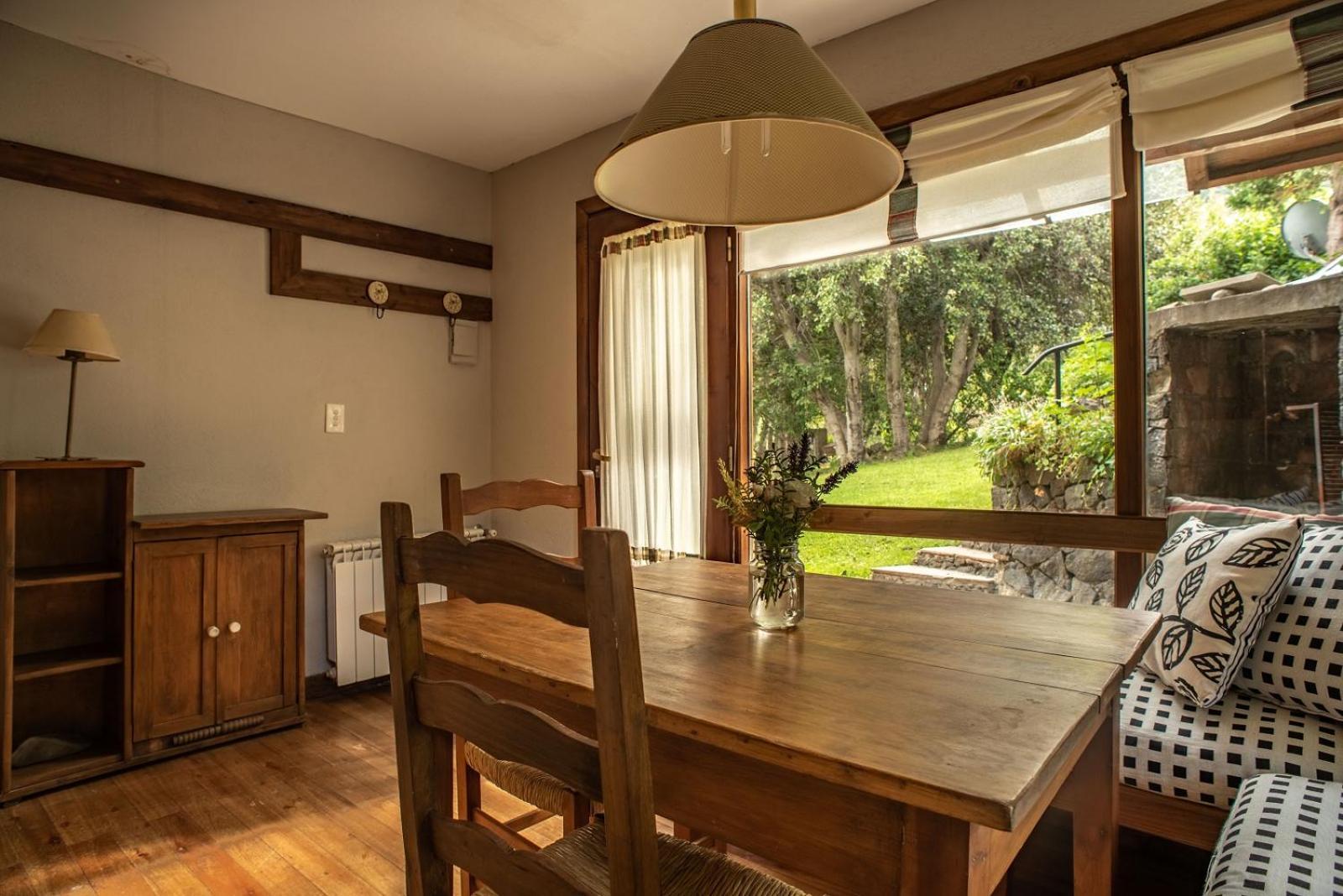 Arelauquen Bungalows & Suites سان كارلوس دي باريلوتشي المظهر الخارجي الصورة
