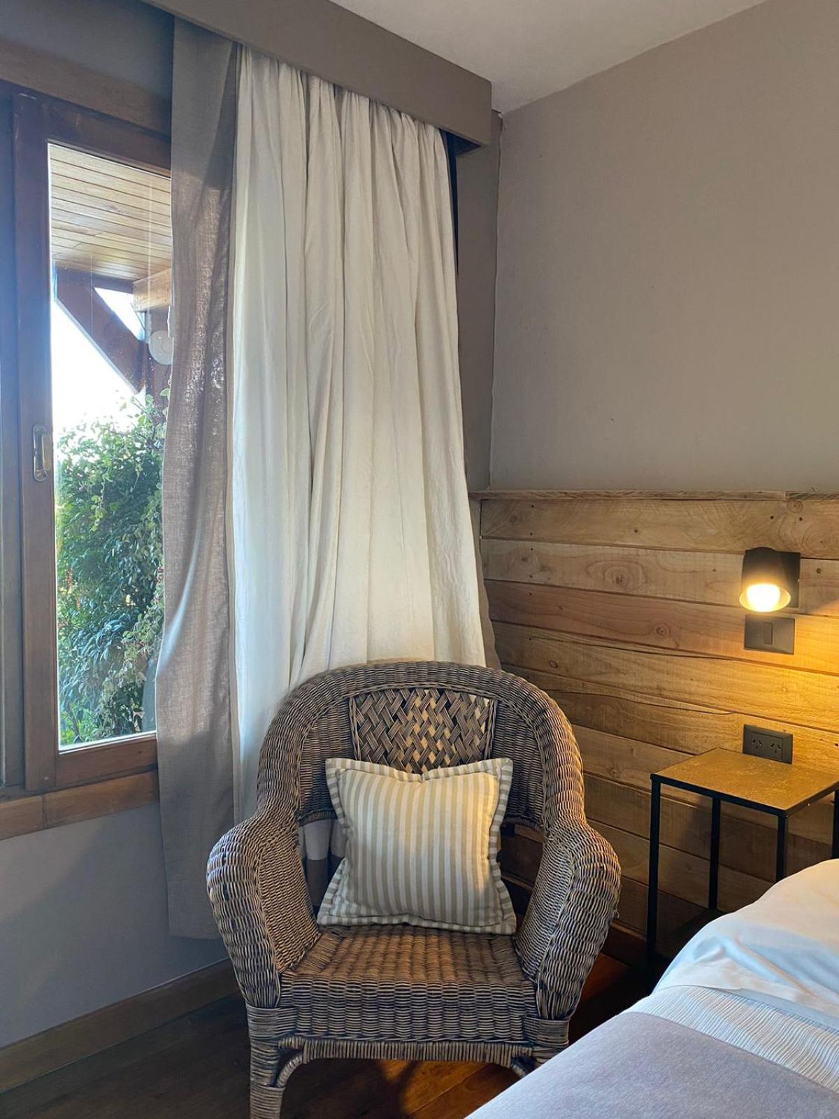 Arelauquen Bungalows & Suites سان كارلوس دي باريلوتشي المظهر الخارجي الصورة