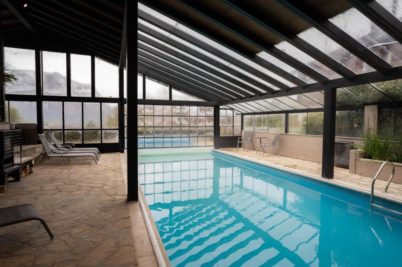 Arelauquen Bungalows & Suites سان كارلوس دي باريلوتشي المظهر الخارجي الصورة